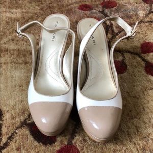 Beautiful Tahari pumps